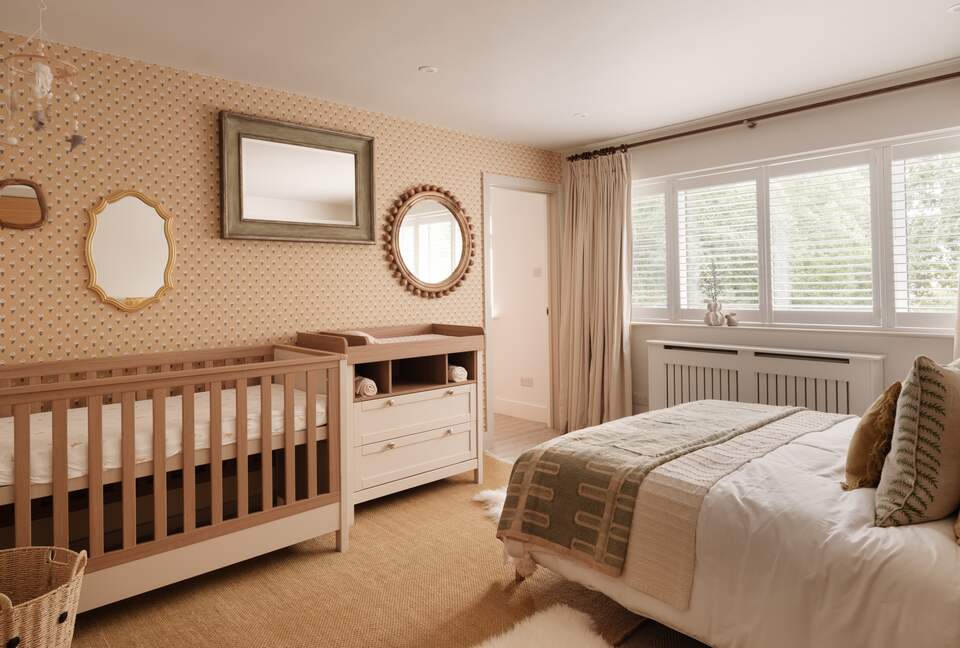 Refined Seaside Escape with Elegant Design - Christchurch, United Kingdom