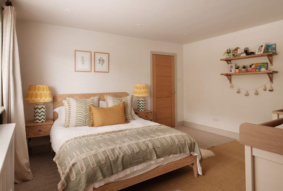 Refined Seaside Escape with Elegant Design - Christchurch, United Kingdom