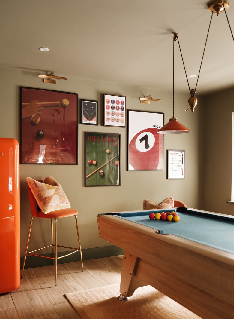 Refined Seaside Escape with Elegant Design - Christchurch, United Kingdom