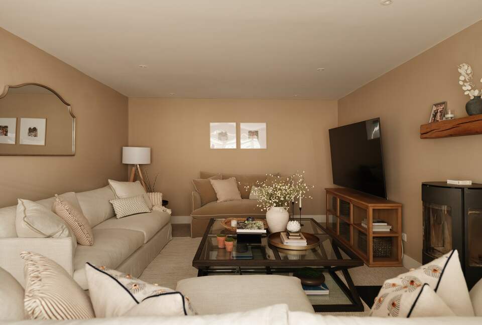 Refined Seaside Escape with Elegant Design - Christchurch, United Kingdom