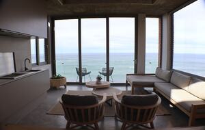 RROAR - Luxury Living on the Rocks - Herolds Bay, South Africa