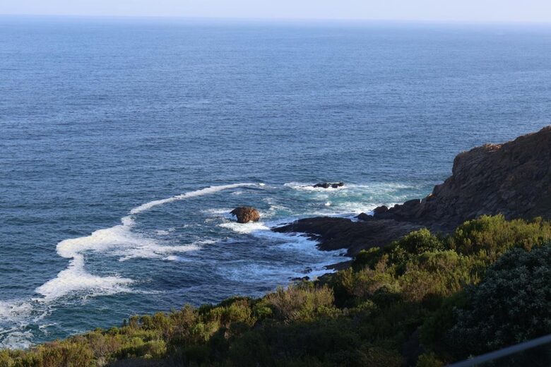 RROAR - Luxury Living on the Rocks - Herolds Bay, South Africa