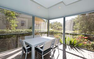 Free-Standing Coastal Retreat Steps from Blueys Beach - Blueys Beach, Australia