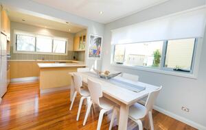 Free-Standing Coastal Retreat Steps from Blueys Beach - Blueys Beach, Australia