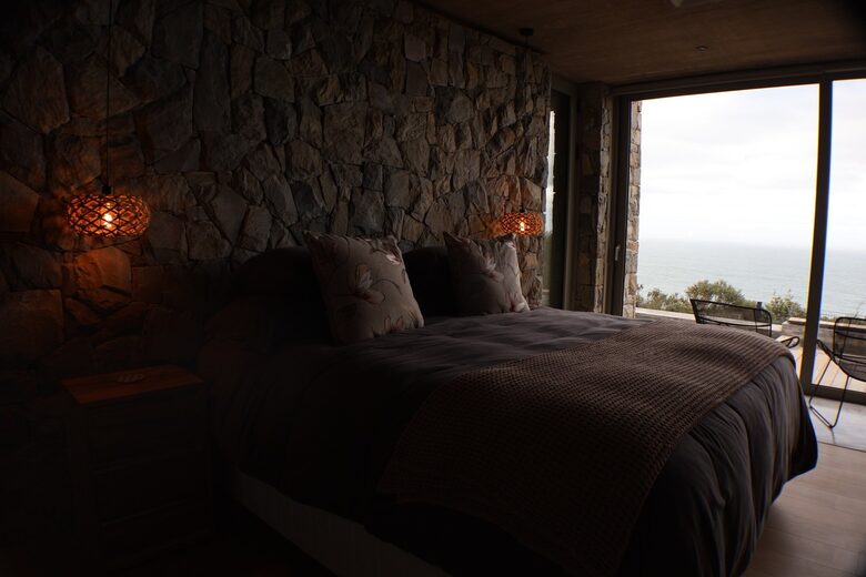 RROAR - Luxury Living on the Rocks - Herolds Bay, South Africa