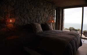 RROAR - Luxury Living on the Rocks - Herolds Bay, South Africa
