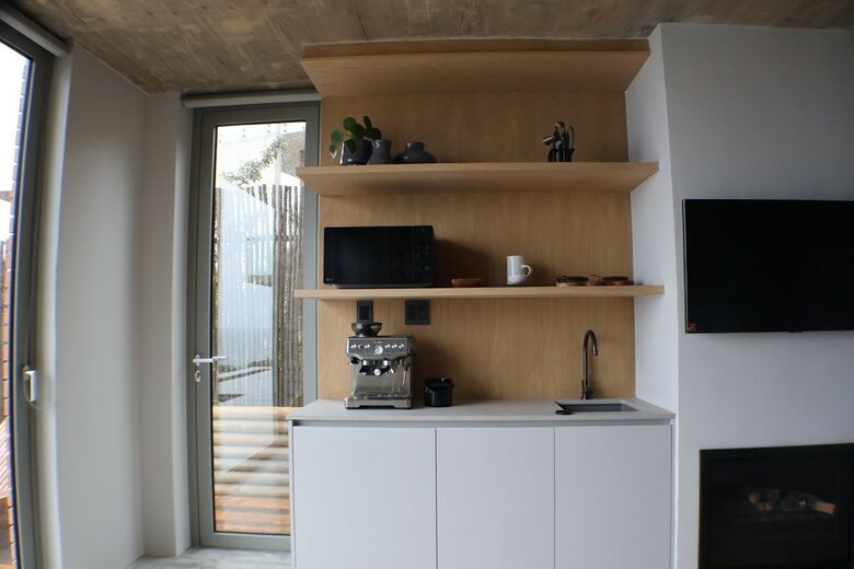 RROAR - Luxury Living on the Rocks - Herolds Bay, South Africa