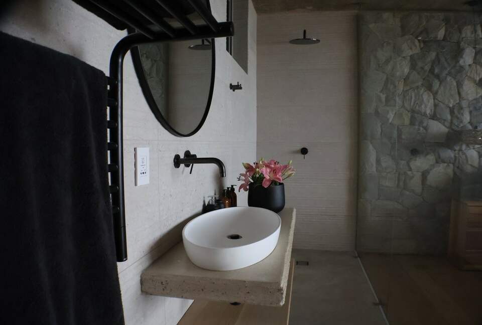 RROAR - Luxury Living on the Rocks - Herolds Bay, South Africa