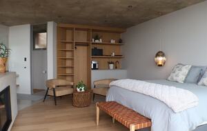 RROAR - Luxury Living on the Rocks - Herolds Bay, South Africa