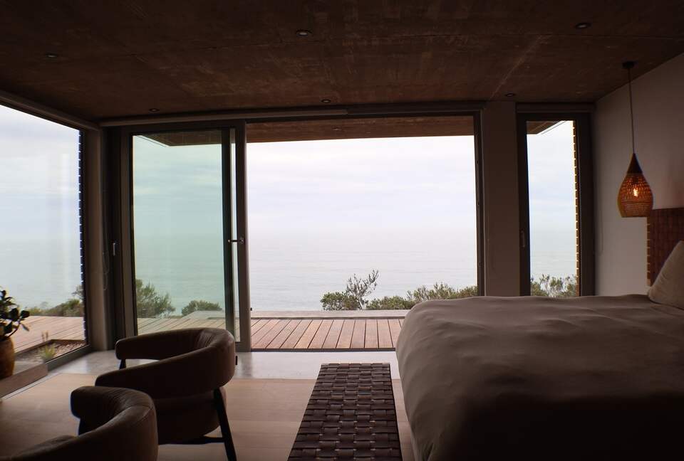 RROAR - Luxury Living on the Rocks - Herolds Bay, South Africa