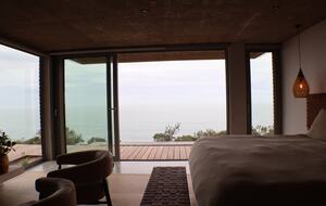 RROAR - Luxury Living on the Rocks - Herolds Bay, South Africa