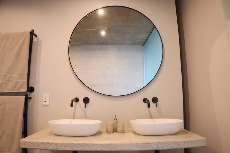 RROAR - Luxury Living on the Rocks - Herolds Bay, South Africa