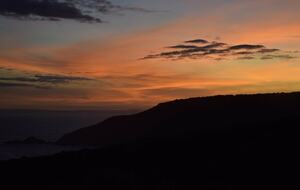 RROAR - Luxury Living on the Rocks - Herolds Bay, South Africa