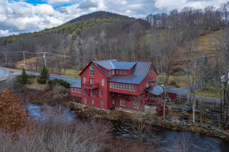 The Grist Mill House on Williams River - Chester, Vermont