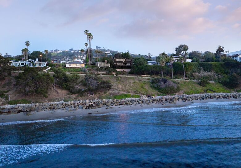 front row siting above Leadbetter beach