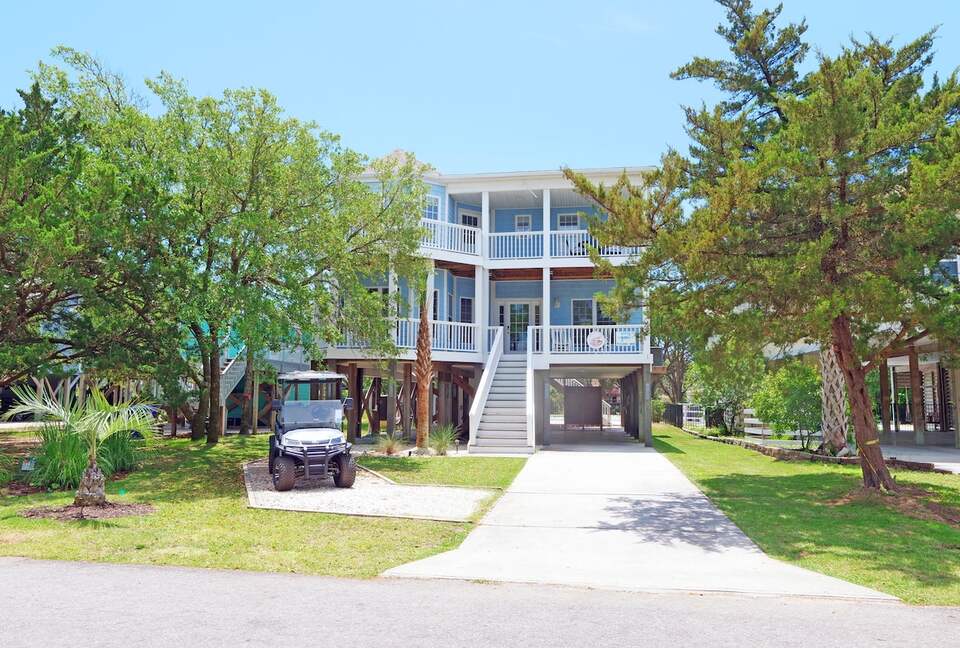 Oak Island Beach & Pool Haven - Oak Island, North Carolina