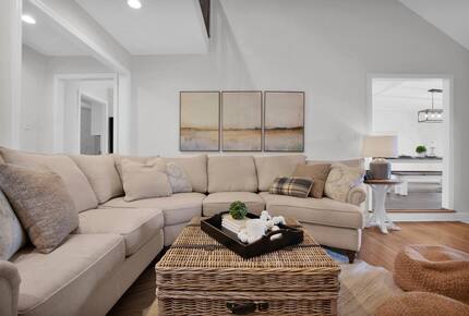 Parkton Waterfront Retreat - Parkton, North Carolina