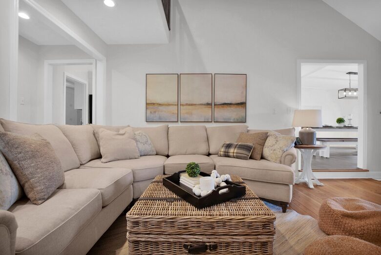 Parkton Waterfront Retreat - Parkton, North Carolina