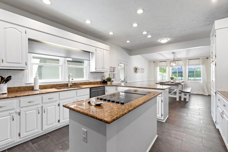 Parkton Waterfront Retreat - Parkton, North Carolina