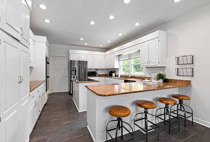 Parkton Waterfront Retreat - Parkton, North Carolina