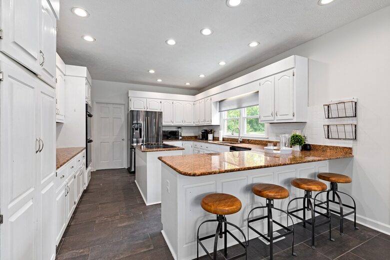 Parkton Waterfront Retreat - Parkton, North Carolina