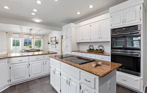 Parkton Waterfront Retreat - Parkton, North Carolina