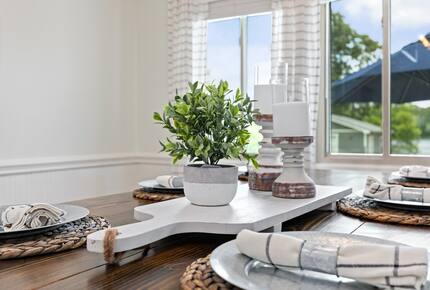 Parkton Waterfront Retreat - Parkton, North Carolina