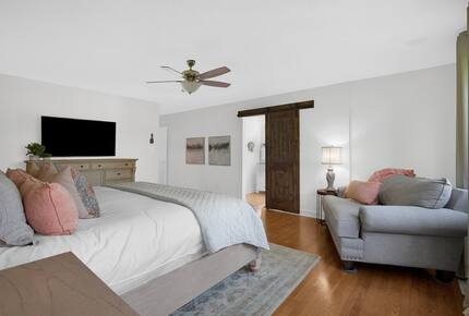 Parkton Waterfront Retreat - Parkton, North Carolina