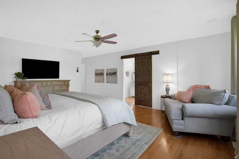 Parkton Waterfront Retreat - Parkton, North Carolina