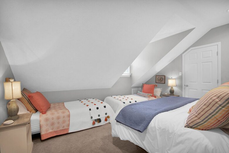 Parkton Waterfront Retreat - Parkton, North Carolina