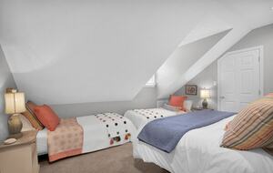 Parkton Waterfront Retreat - Parkton, North Carolina