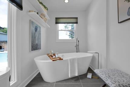 Parkton Waterfront Retreat - Parkton, North Carolina