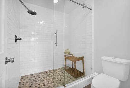 Parkton Waterfront Retreat - Parkton, North Carolina