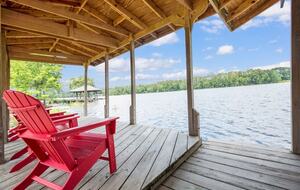 Parkton Waterfront Retreat - Parkton, North Carolina