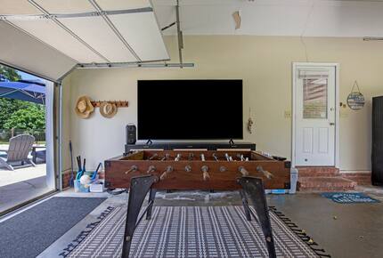 Parkton Waterfront Retreat - Parkton, North Carolina