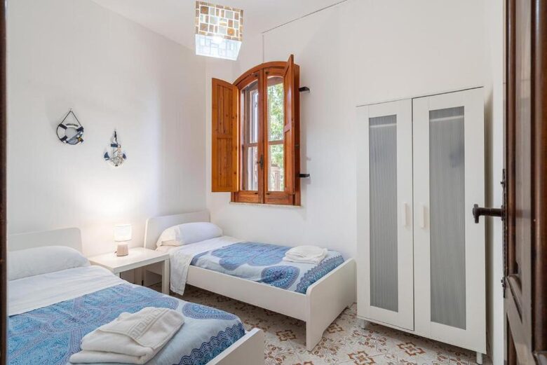 Tasteful Mediterranean Home with Sea Views - Fontane Bianche, Syracuse, Italy