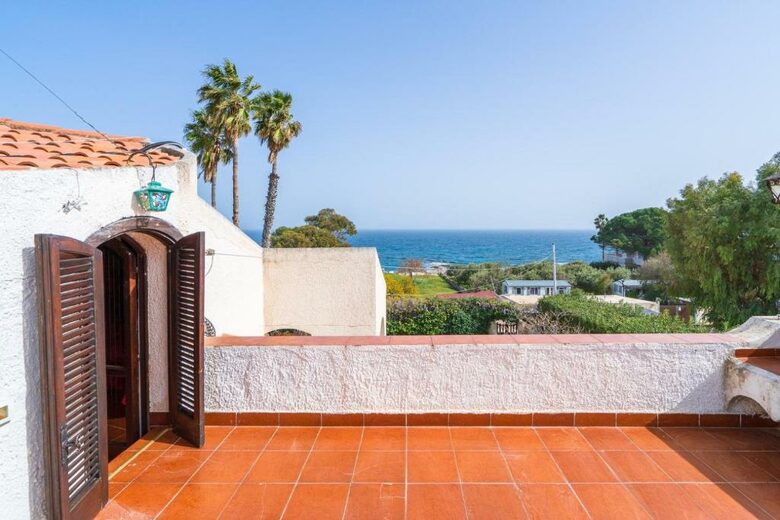 Tasteful Mediterranean Home with Sea Views - Fontane Bianche, Syracuse, Italy