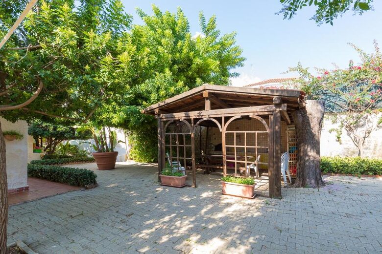 Tasteful Mediterranean Home with Sea Views - Fontane Bianche, Syracuse, Italy