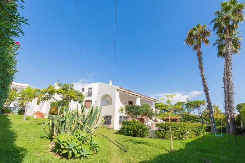 Tasteful Mediterranean Home with Sea Views - Fontane Bianche, Syracuse, Italy