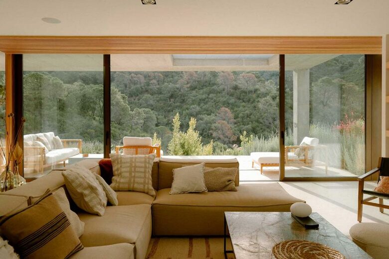 Ultra-Luxe Hillside Retreat Above Marbella - Benahavís, Spain