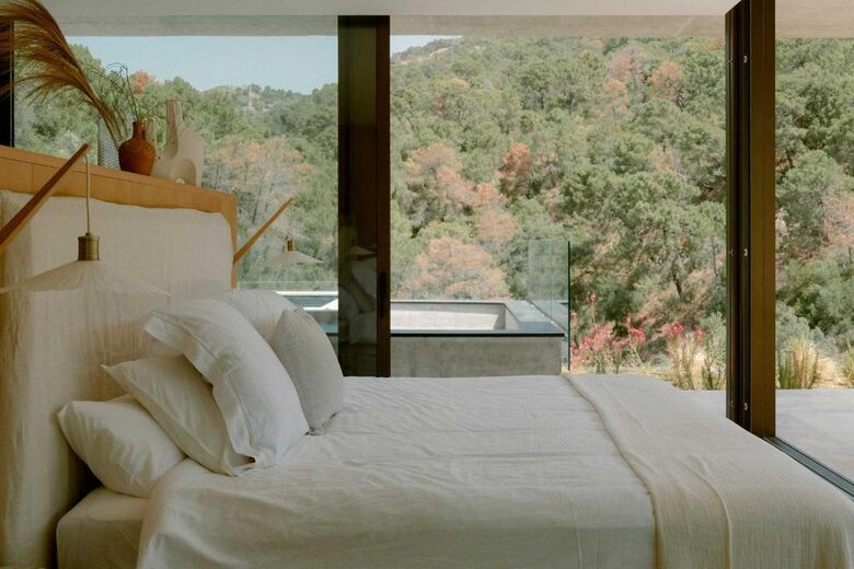 Ultra-Luxe Hillside Retreat Above Marbella - Benahavís, Spain