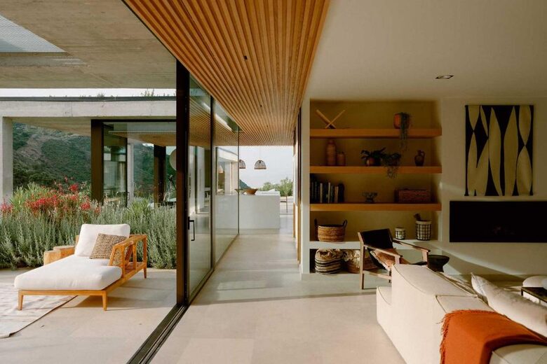 Ultra-Luxe Hillside Retreat Above Marbella - Benahavís, Spain