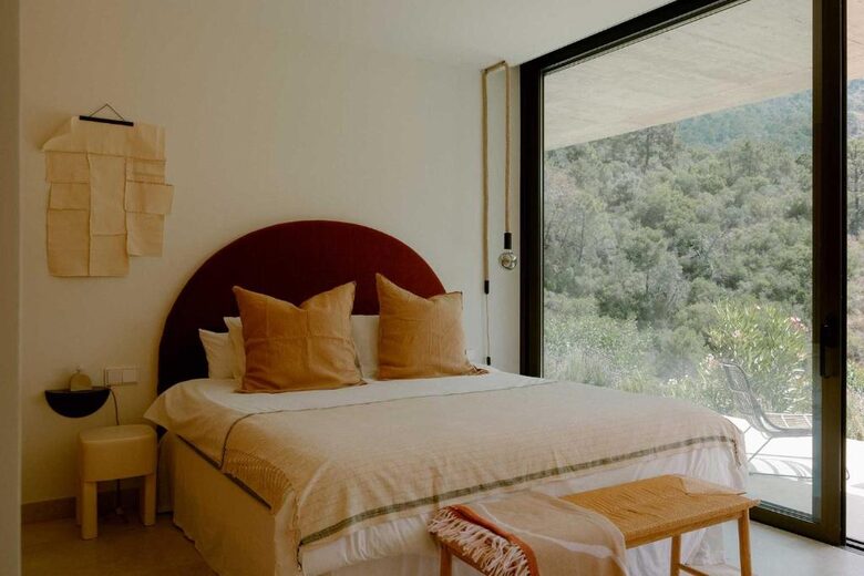 Ultra-Luxe Hillside Retreat Above Marbella - Benahavís, Spain