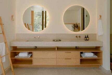 Ultra-Luxe Hillside Retreat Above Marbella - Benahavís, Spain