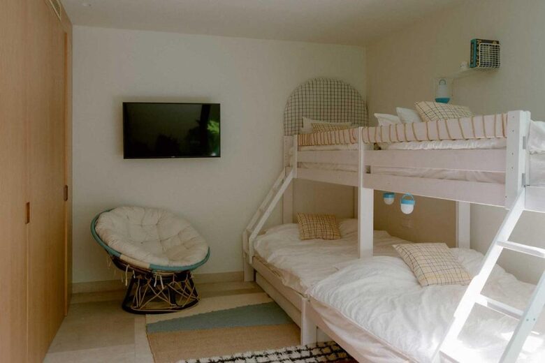 Ultra-Luxe Hillside Retreat Above Marbella - Benahavís, Spain