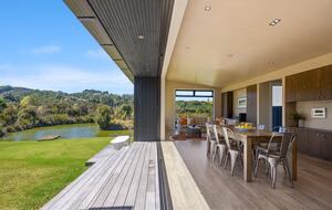 Matakana Water-View Escape - Matakana, New Zealand