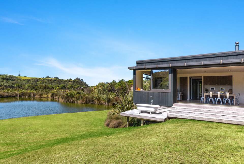 Matakana Water-View Escape - Matakana, New Zealand