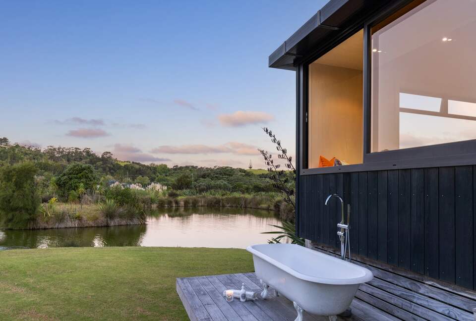 Matakana Water-View Escape - Matakana, New Zealand