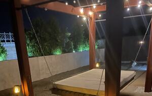 Daybed outside ( great place to read)