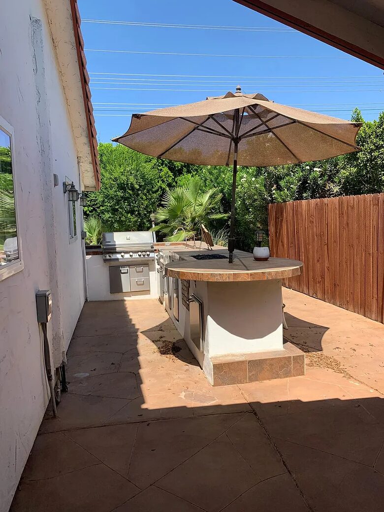 Indio Poolside Escape - Indio, California